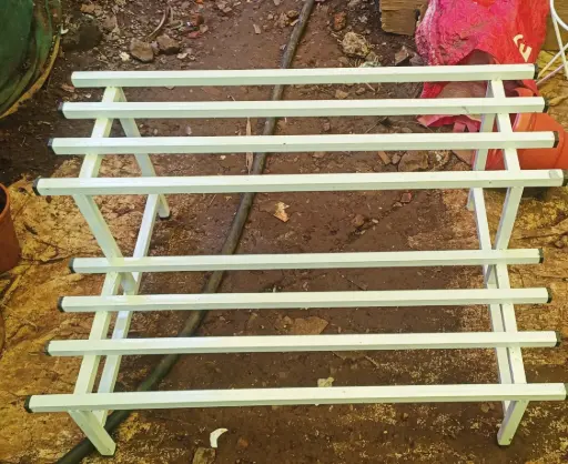 2.5 Feet Stand 