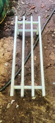 2.5 Feet Stand 